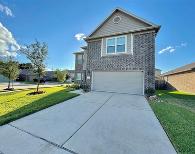 14903 Vinegrove Falls Court - Photo Thumbnail 21
