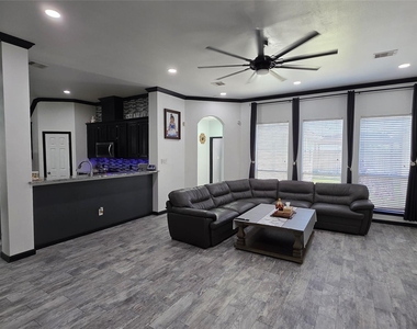 26807 Cobble Meadow Court - Photo Thumbnail 10