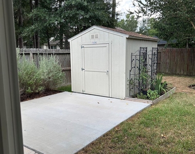 984 Arbor Glen - Photo Thumbnail 25