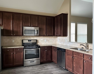 984 Arbor Glen - Photo Thumbnail 7