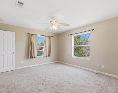 313 Grand Avenue - Photo Thumbnail 41