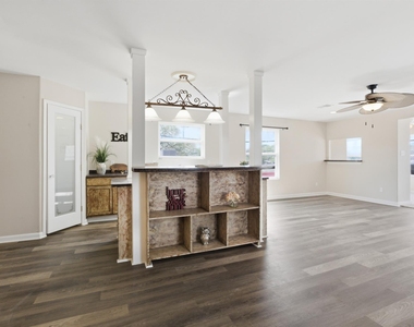 313 Grand Avenue - Photo Thumbnail 22
