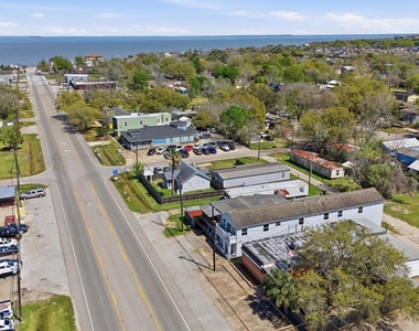 313 Grand Avenue - Photo Thumbnail 3