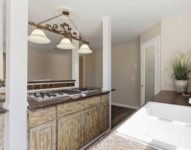 313 Grand Avenue - Photo Thumbnail 26
