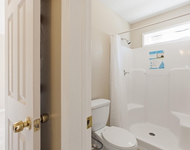 313 Grand Avenue - Photo Thumbnail 34