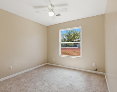 313 Grand Avenue - Photo Thumbnail 35