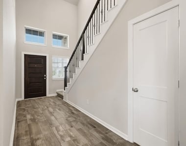 31131 Balsam Hawk Lane - Photo Thumbnail 4
