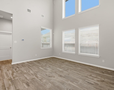 31131 Balsam Hawk Lane - Photo Thumbnail 13