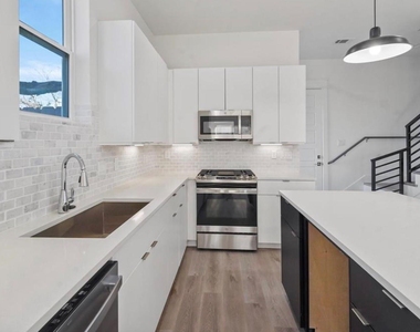 5404 Margarita Street - Photo Thumbnail 4