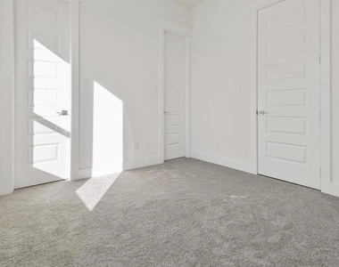 5404 Margarita Street - Photo Thumbnail 13
