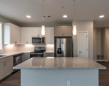 800 N Fm 3083 Rd W - Photo Thumbnail 11
