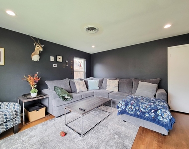 4405 W 43rd Street - Photo Thumbnail 6