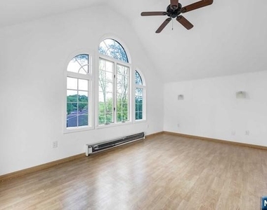 816 Pascack - Photo Thumbnail 14