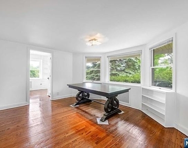 816 Pascack - Photo Thumbnail 8