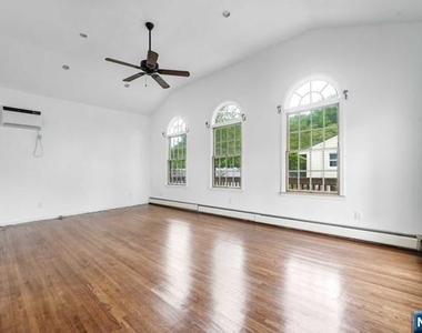 816 Pascack - Photo Thumbnail 3