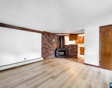 816 Pascack - Photo Thumbnail 16