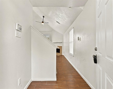 7842 Winding Creek View - Photo Thumbnail 3