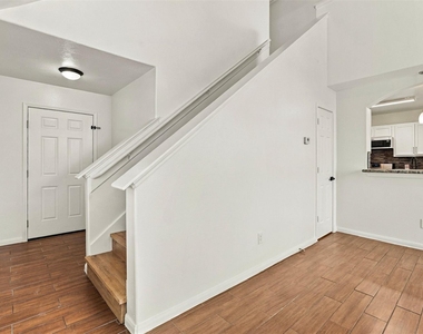 7842 Winding Creek View - Photo Thumbnail 4