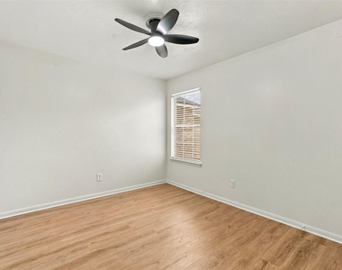 7842 Winding Creek View - Photo Thumbnail 20