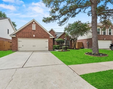 6422 Founding Drive - Photo Thumbnail 1