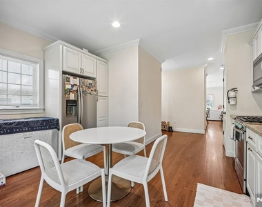 39 Grove - Photo Thumbnail 10