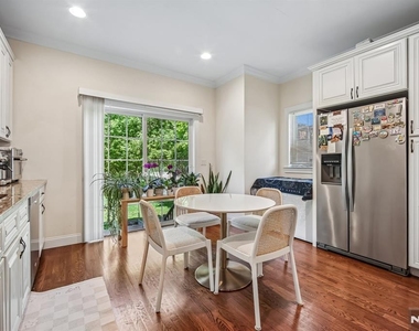 39 Grove - Photo Thumbnail 6