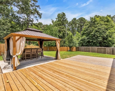 16718 Warbler Drive - Photo Thumbnail 33
