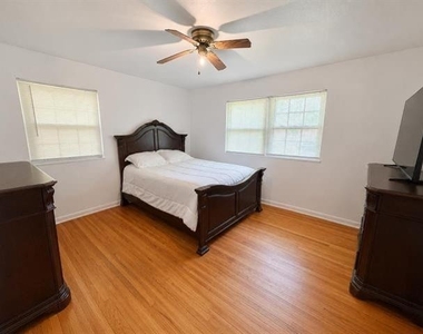 3440 Evalon Avenue - Photo Thumbnail 18