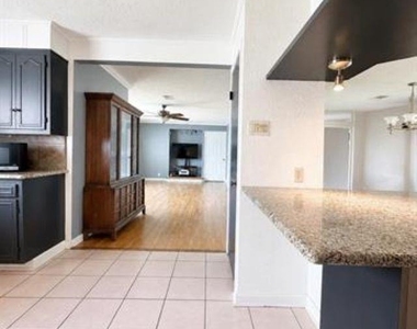 3440 Evalon Avenue - Photo Thumbnail 21