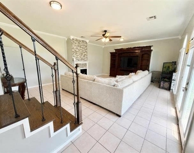 3440 Evalon Avenue - Photo Thumbnail 5