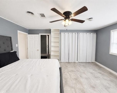 3440 Evalon Avenue - Photo Thumbnail 9