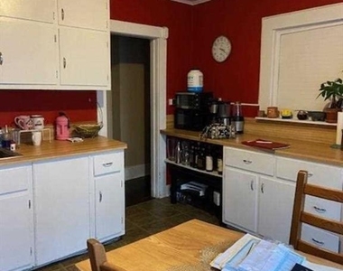 618 N Maple - Photo Thumbnail 3