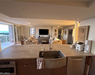 6585 Nicholas Boulevard - Photo Thumbnail 14