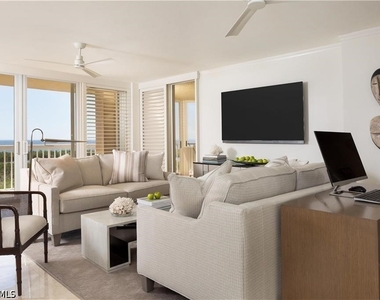6585 Nicholas Boulevard - Photo Thumbnail 2