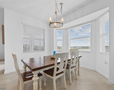 5715 Double Eagle Circle - Photo Thumbnail 8