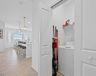 5715 Double Eagle Circle - Photo Thumbnail 10