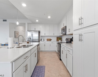 5835 Double Eagle Circle - Photo Thumbnail 7