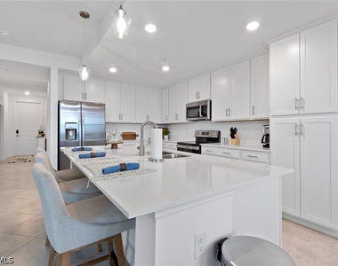 5835 Double Eagle Circle - Photo Thumbnail 8