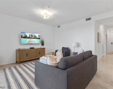 5835 Double Eagle Circle - Photo Thumbnail 2