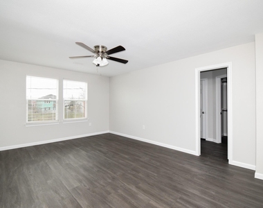 4719 19th Street - Photo Thumbnail 7