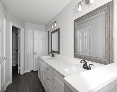 4719 19th Street - Photo Thumbnail 14