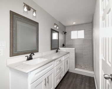 4719 19th Street - Photo Thumbnail 16
