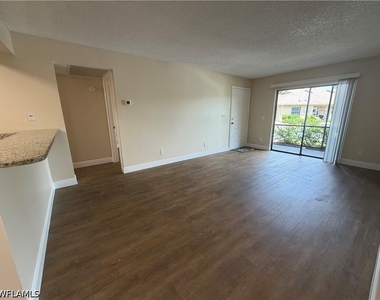 5321 Summerlin Road - Photo Thumbnail 3