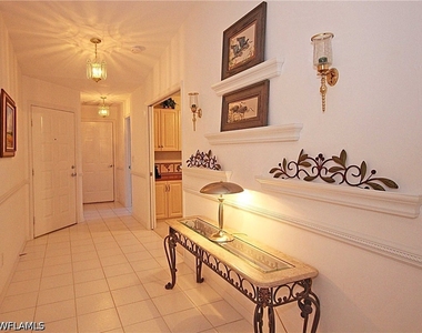 322 Melrose Place - Photo Thumbnail 5