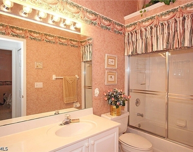322 Melrose Place - Photo Thumbnail 10