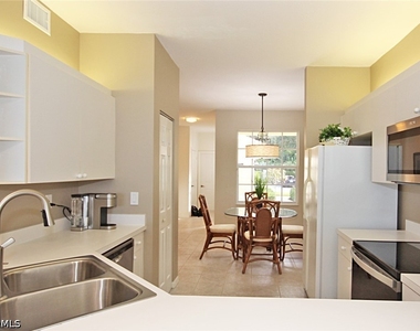 3380 Crown Pointe Boulevard W - Photo Thumbnail 8