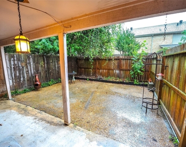 12633 Memorial Drive - Photo Thumbnail 12