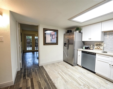 12633 Memorial Drive - Photo Thumbnail 5
