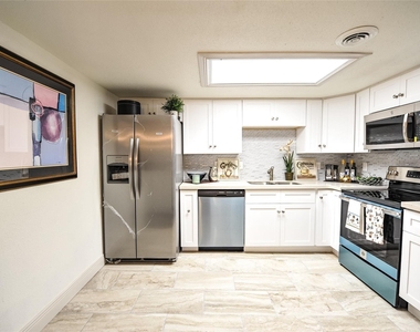 12633 Memorial Drive - Photo Thumbnail 4