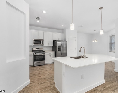 18312 Ridgeline Drive - Photo Thumbnail 8